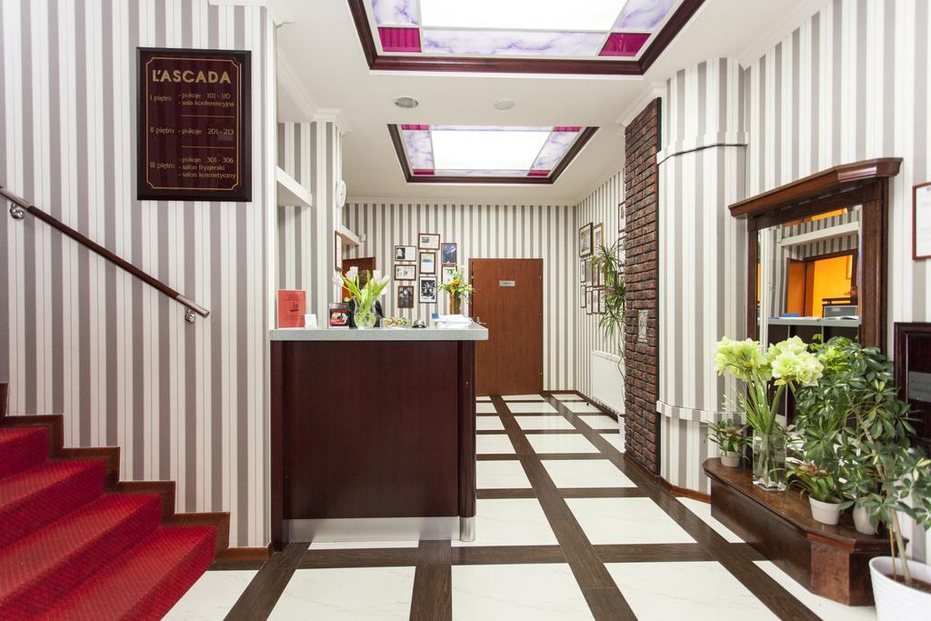 L'Ascada Hotel Сьрем Екстер'єр фото
