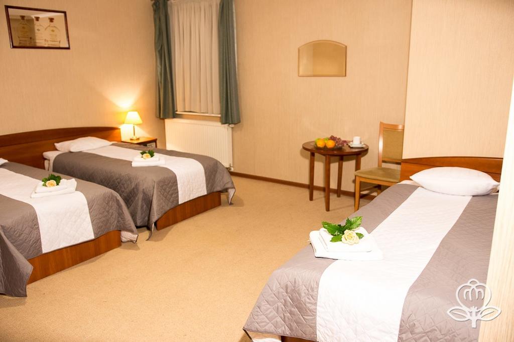 L'Ascada Hotel Сьрем Екстер'єр фото