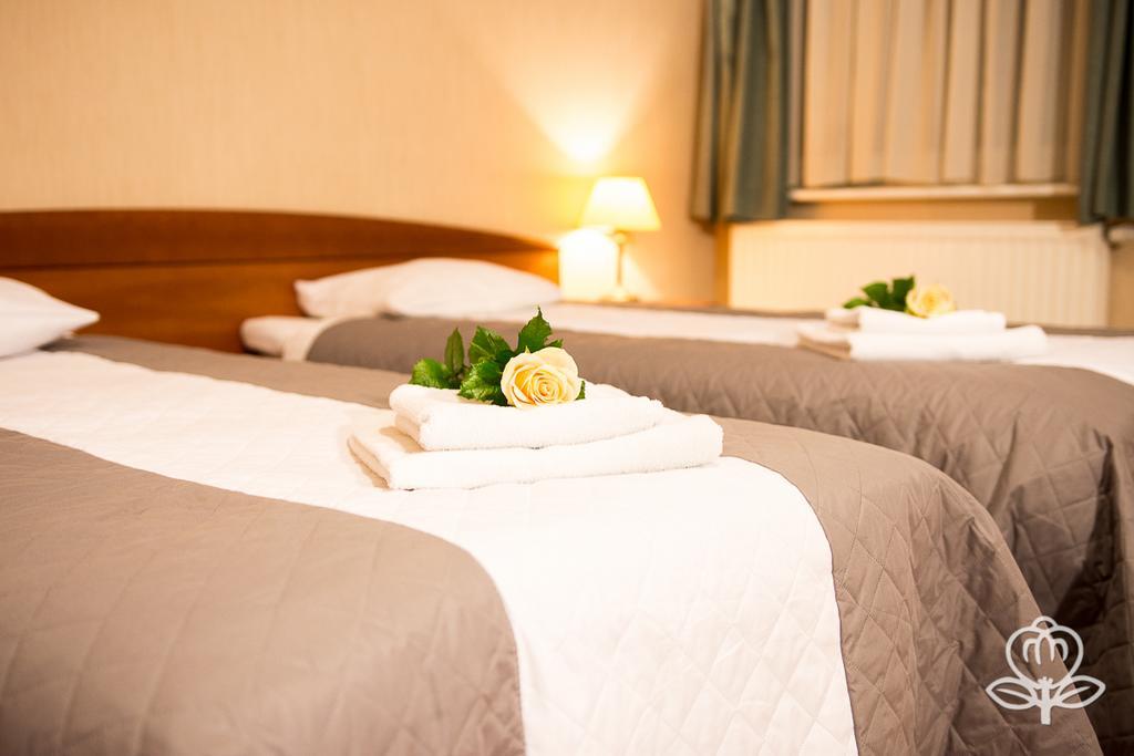 L'Ascada Hotel Сьрем Екстер'єр фото