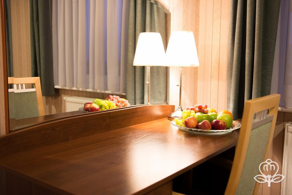 L'Ascada Hotel Сьрем Екстер'єр фото